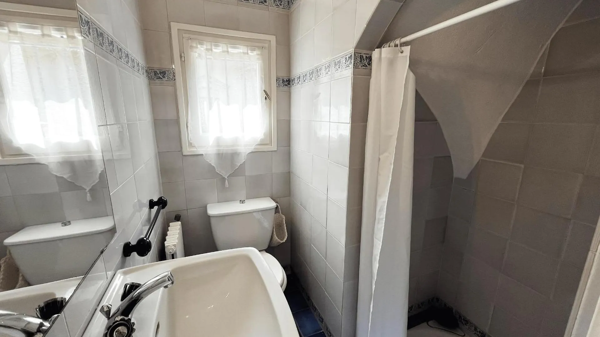 Wide House With Wifi And Ac A Terrace A Garden And A 12M Mooring Villa Grimaud Holiday home