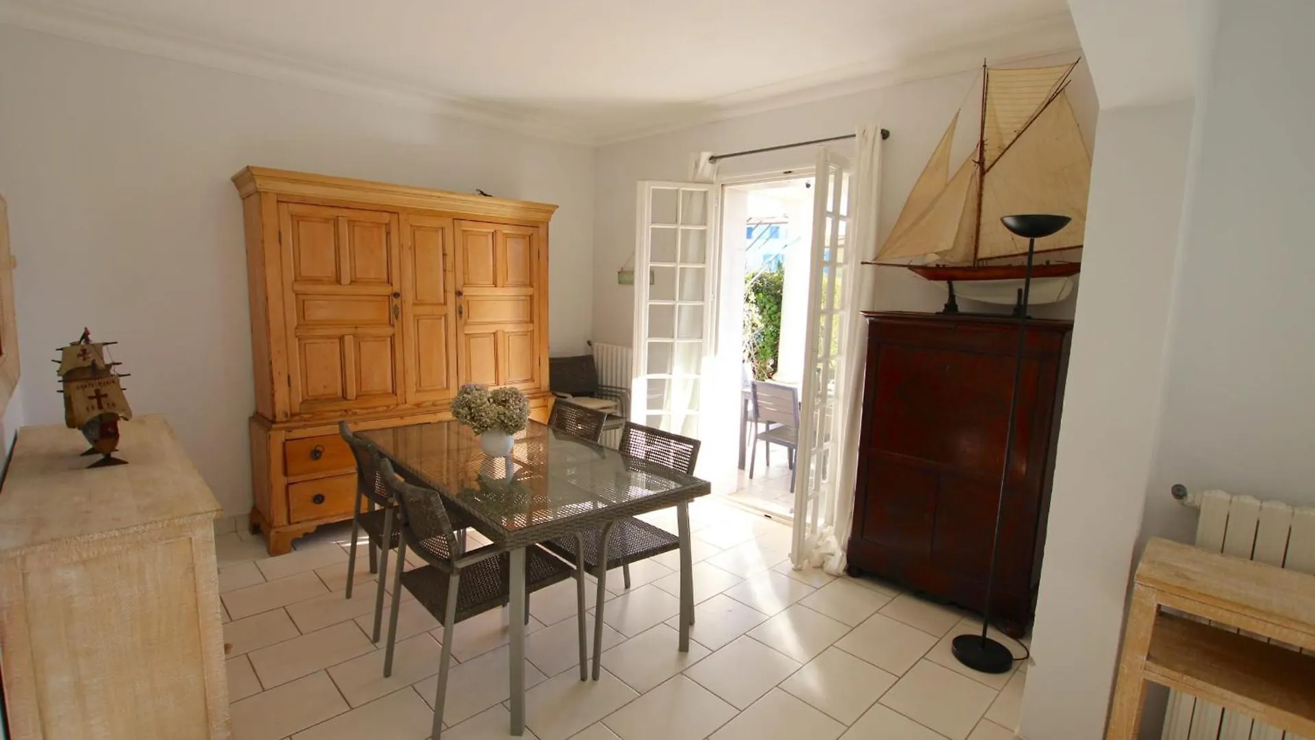Wide House With Wifi And Ac A Terrace A Garden And A 12M Mooring Villa Grimaud